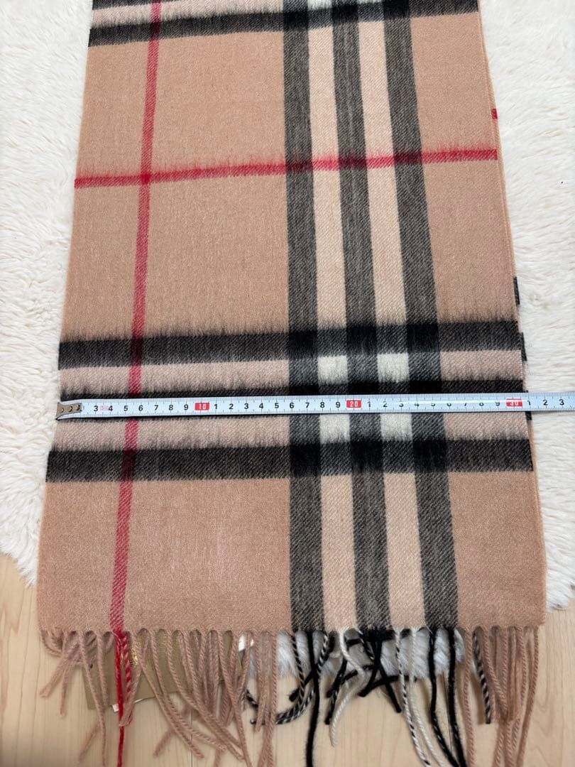 タグ付き新品 バーバリー ノバチェック カシミア ウール マフラー タグ付き新品 バーバリー ノバチェック カシミア ウール マフラー