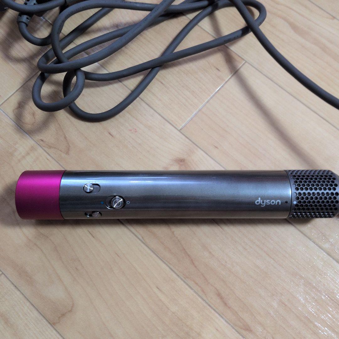 Dyson Airwrap Volume + Shape　GW値引き中