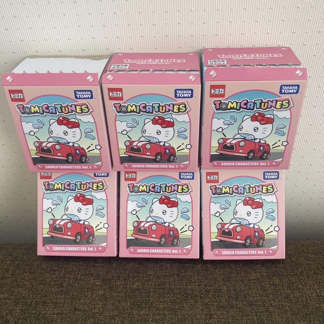 タカラトミーが「トミカ」の新シリーズ発売 サンリオ