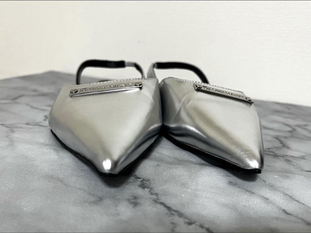 シルバーポインテッドパンプス　23.5cm