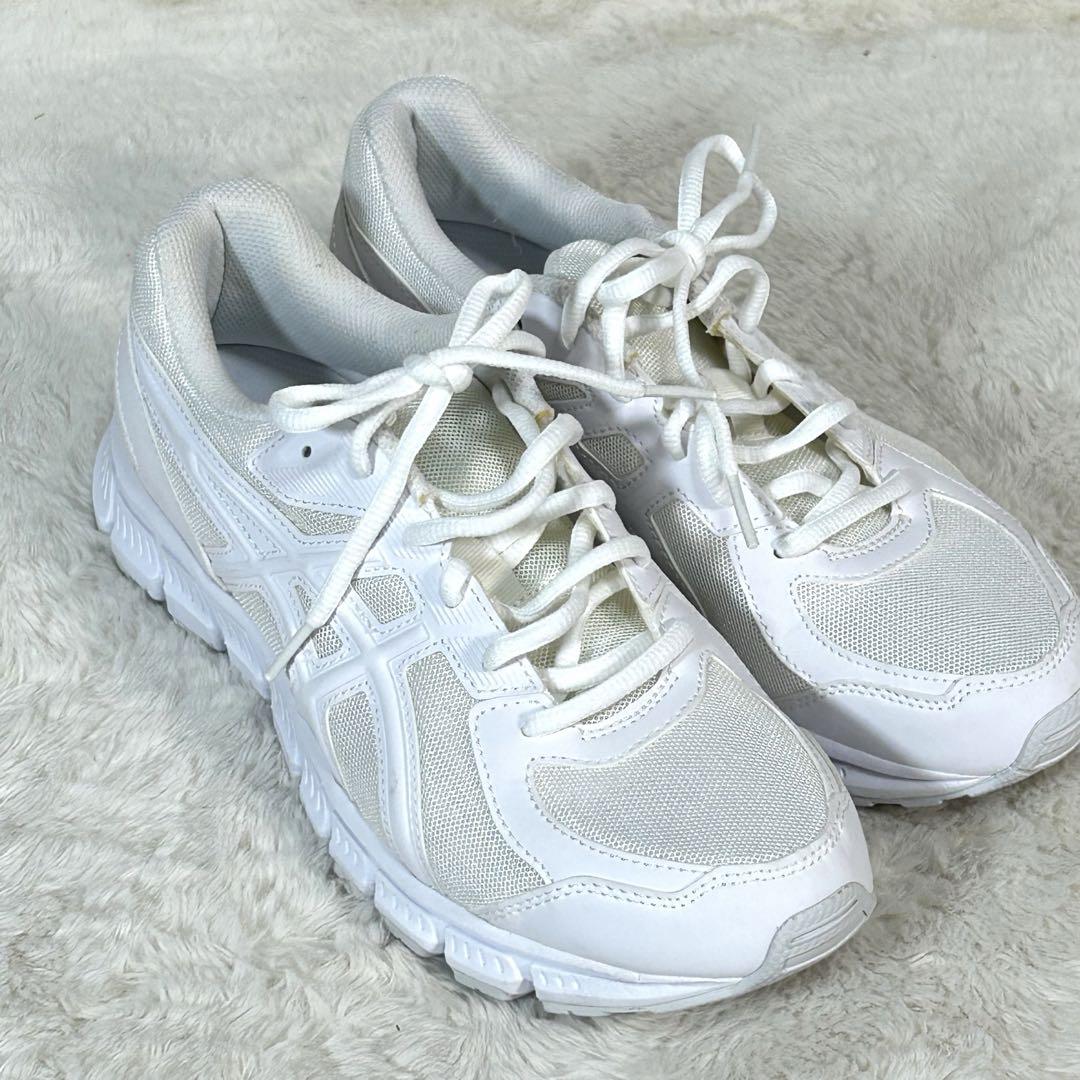 未使用【asics】レーザービーム　ホワイト　ランニングシューズ　TKB106