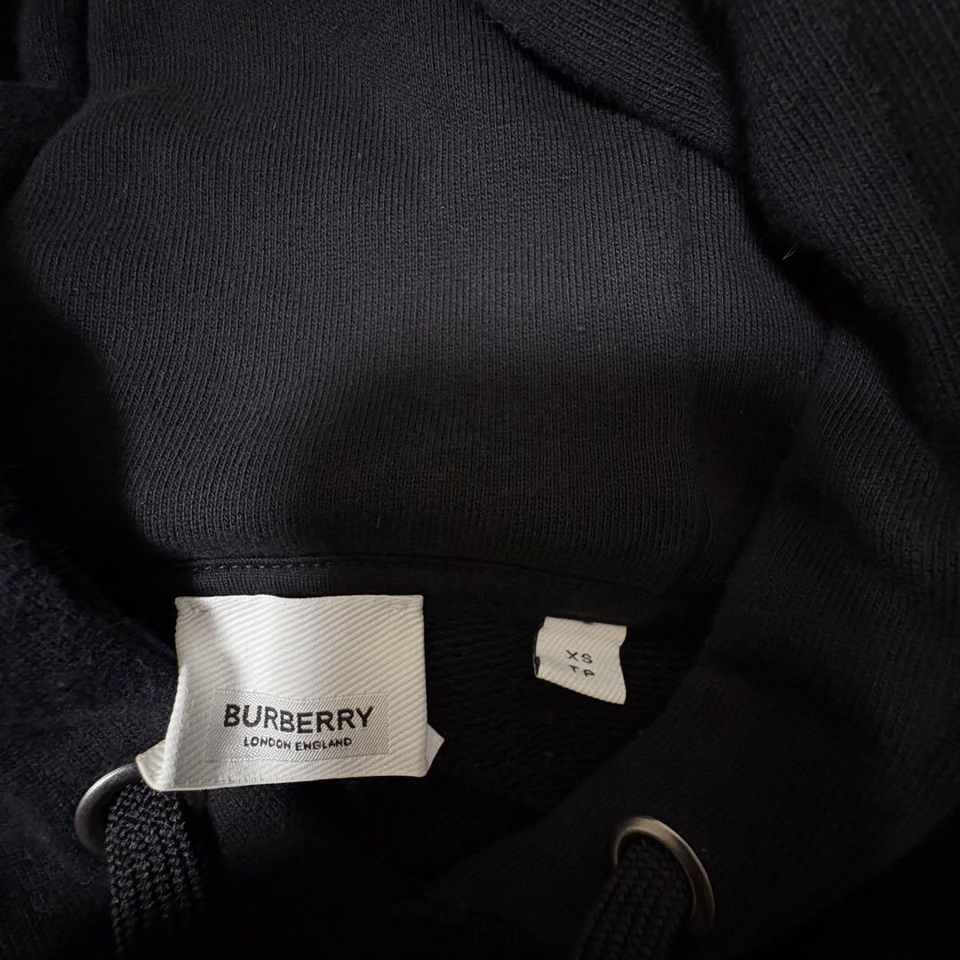 BURBERRY ブラック フード付きパーカー
