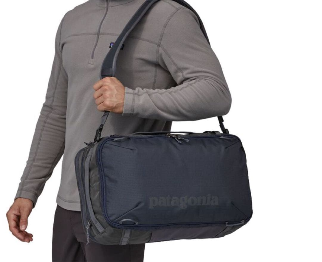 新品 パタゴニア SMDB ブラックホール ミニ MLC 30L 1泊 2泊 新品 パタゴニア SMDB ブラックホール ミニ MLC 30L 1泊 2泊