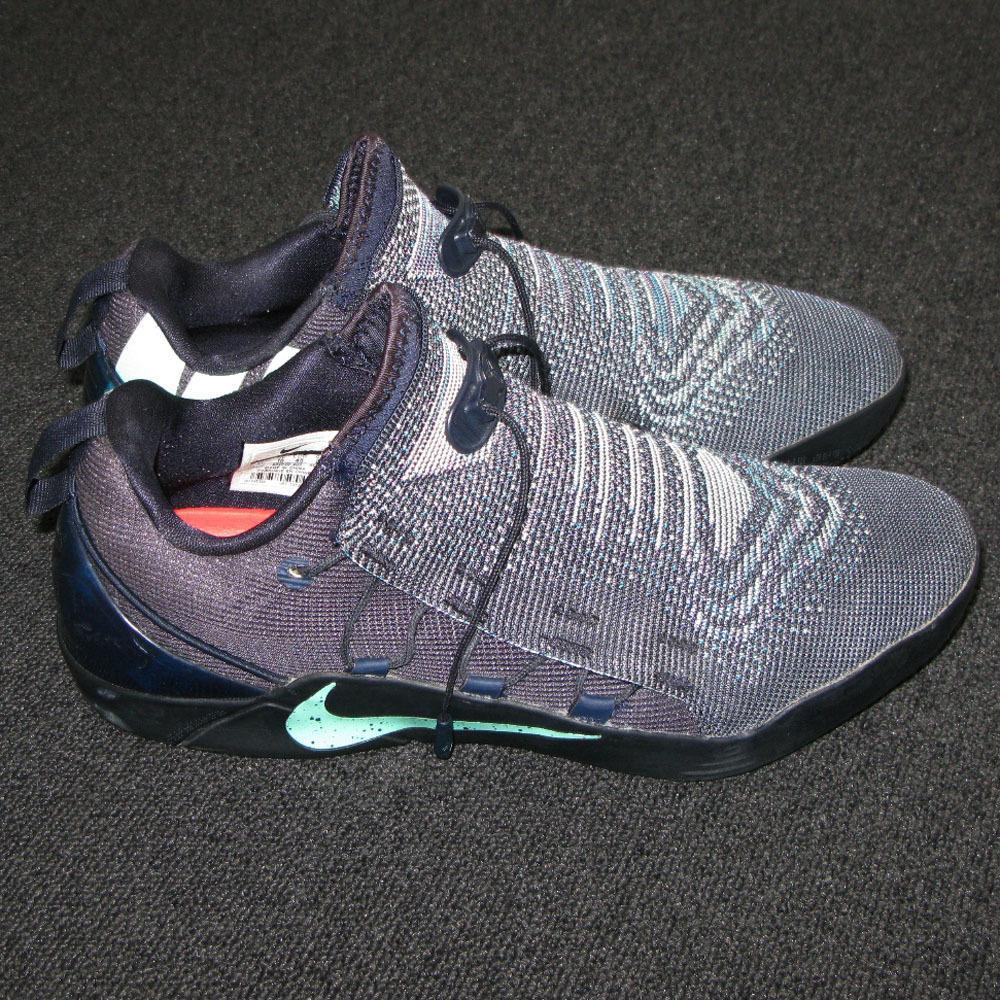 ✓NIKE KOBE