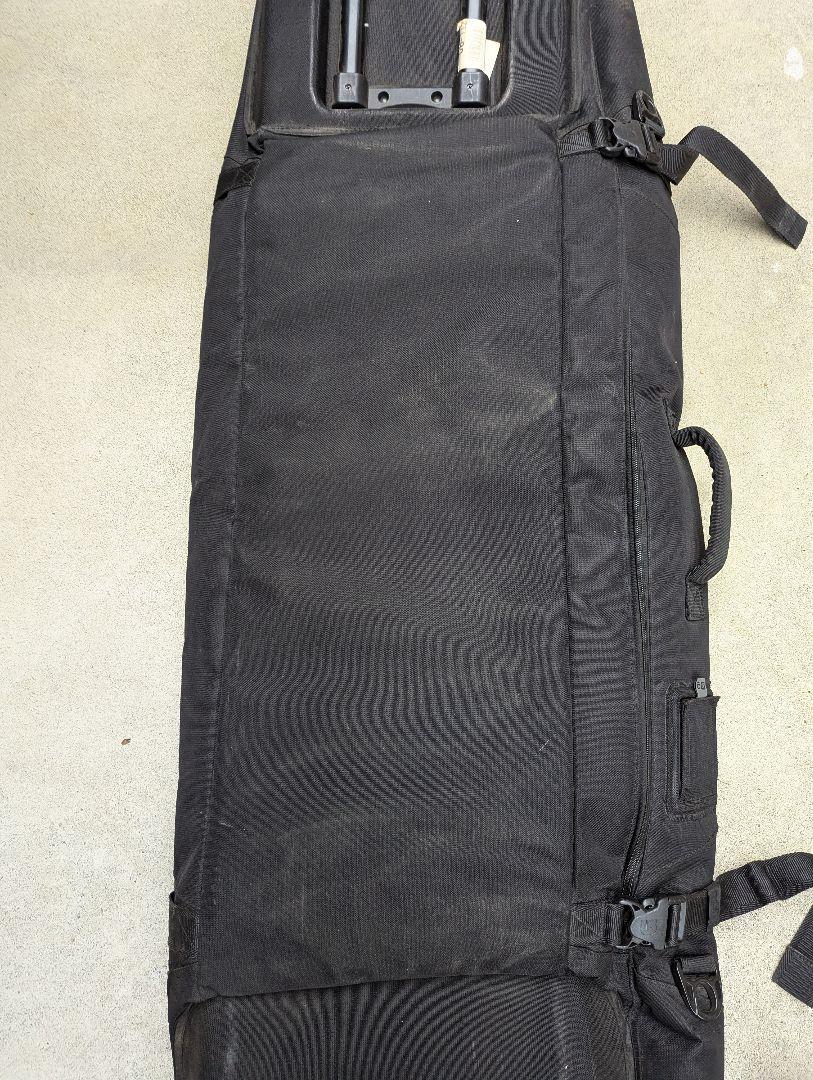 ミキティ様　Burton スノーボードバッグ 黒