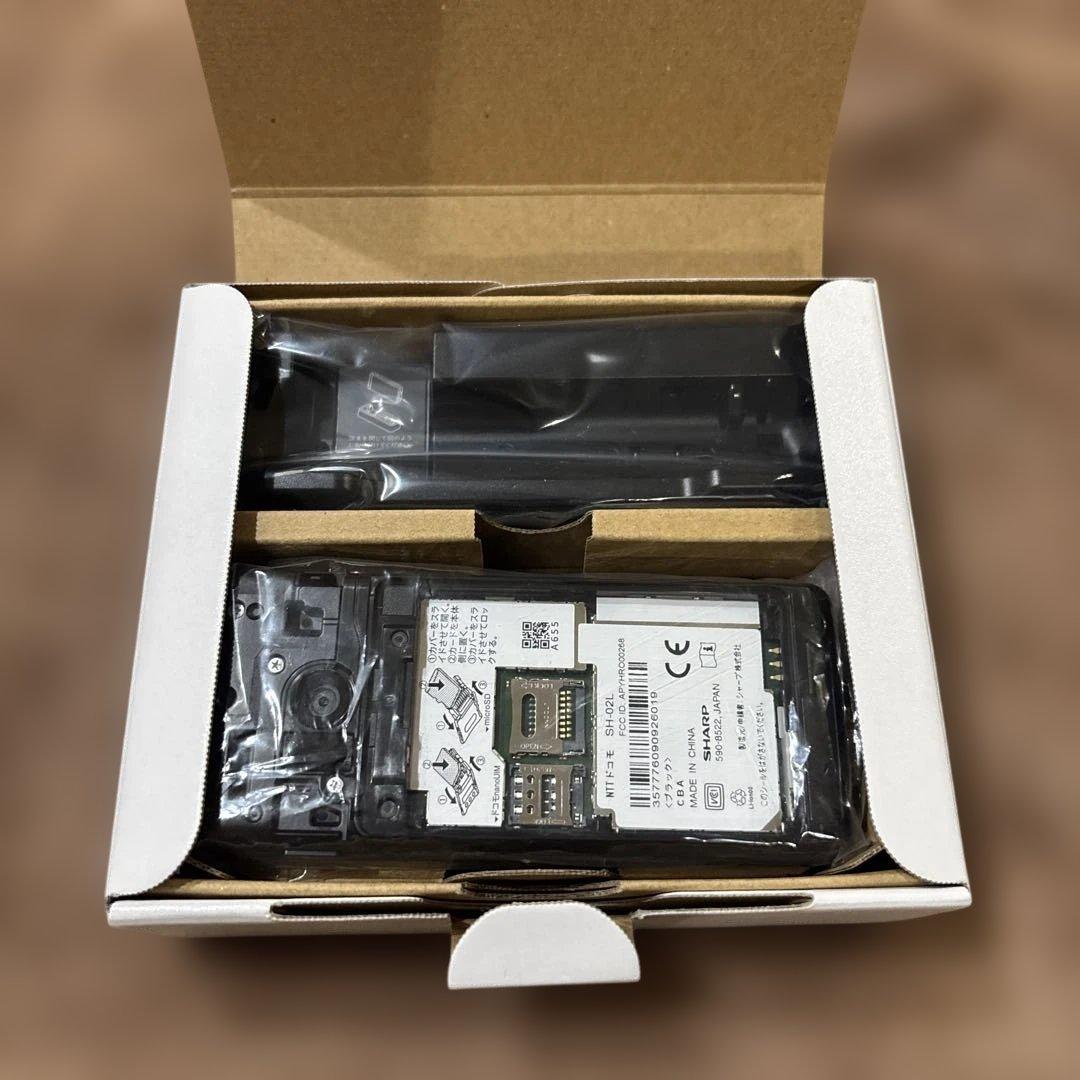 docomo AQUOSケータイ SH-02L ブラック docomo AQUOSケータイ SH-02L ブラック