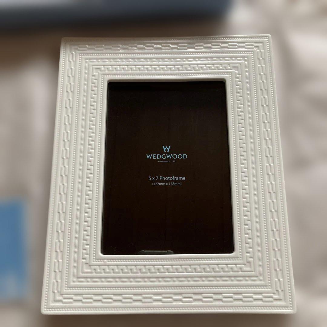WEDGWOOD フォトフレーム インタグリオ　ウェッジウッド
