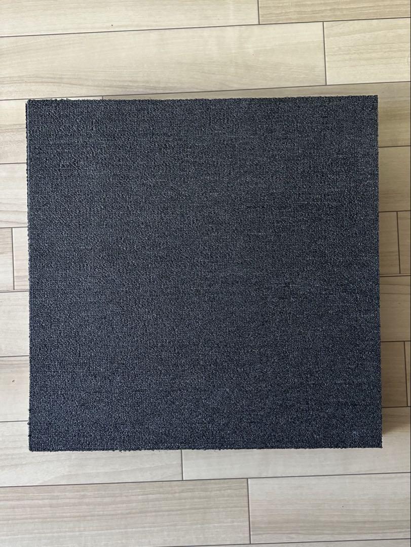 ニトリ　タイルカーペット　37枚　50×50cm