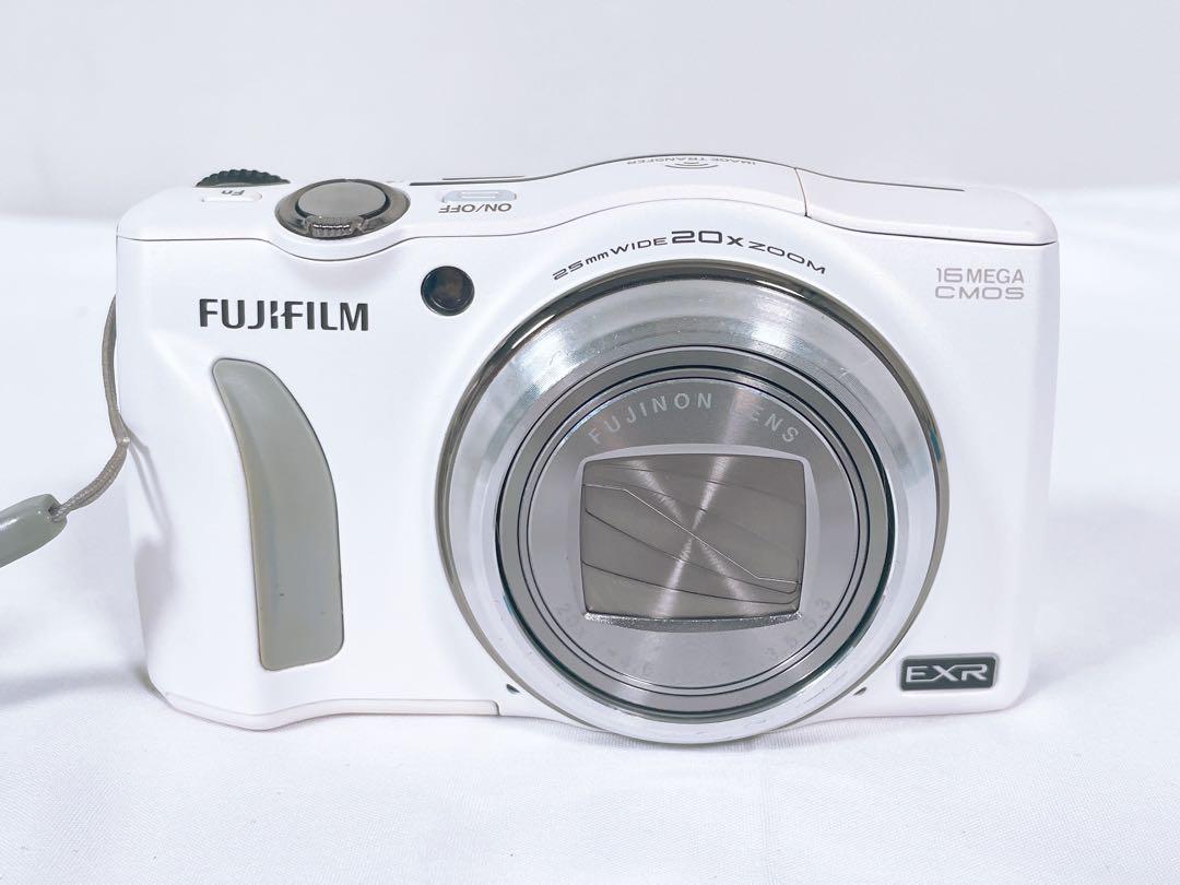 美品 Fujifilm Finepix コンパクトデジタルカメラ F800EXR