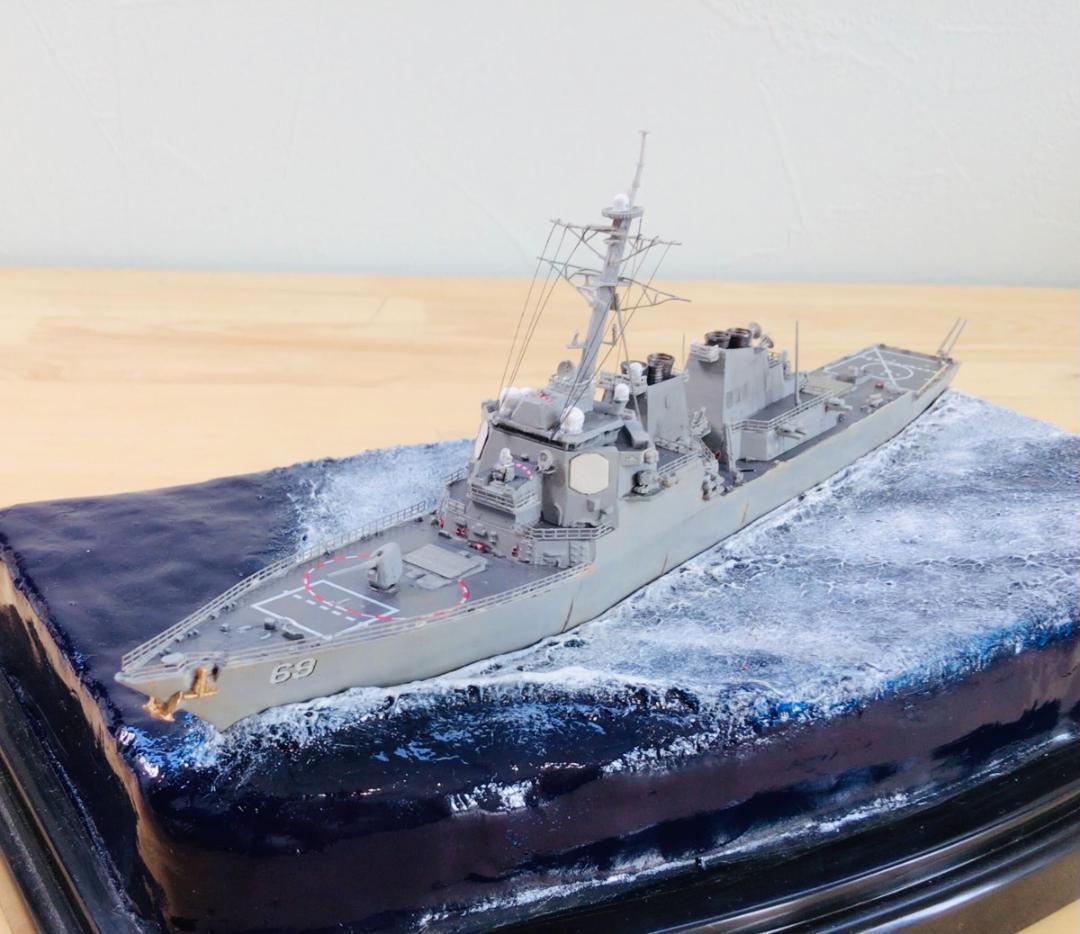 1/700 DDG69 アーレイ・バーク級駆逐艦 USS Milius ジオラマ