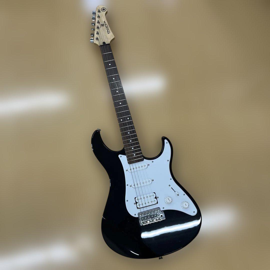 YAMAHA PACIFICA ブラックエレキギター