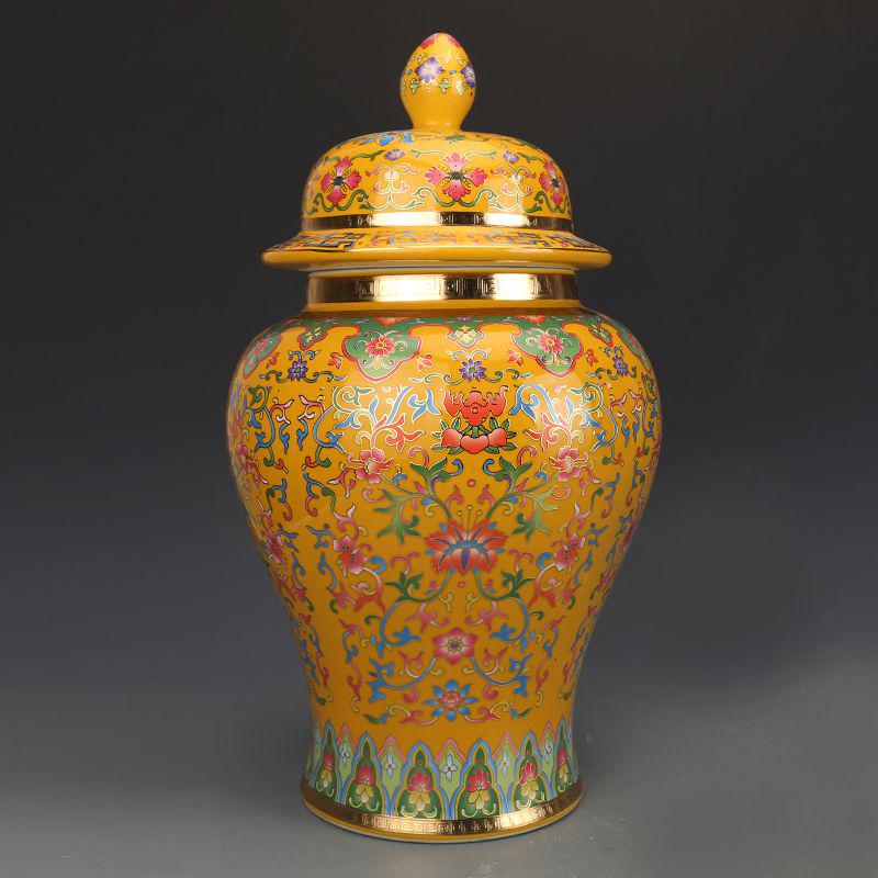 纒枝紋将軍罐 装飾品 花瓶 収集品 美品 景徳鎮 陶磁器 工芸品
