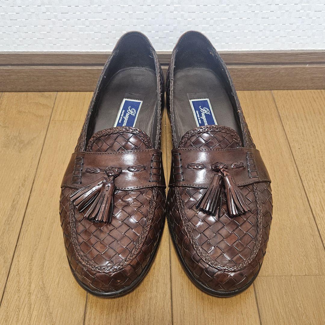 タッセルローファー