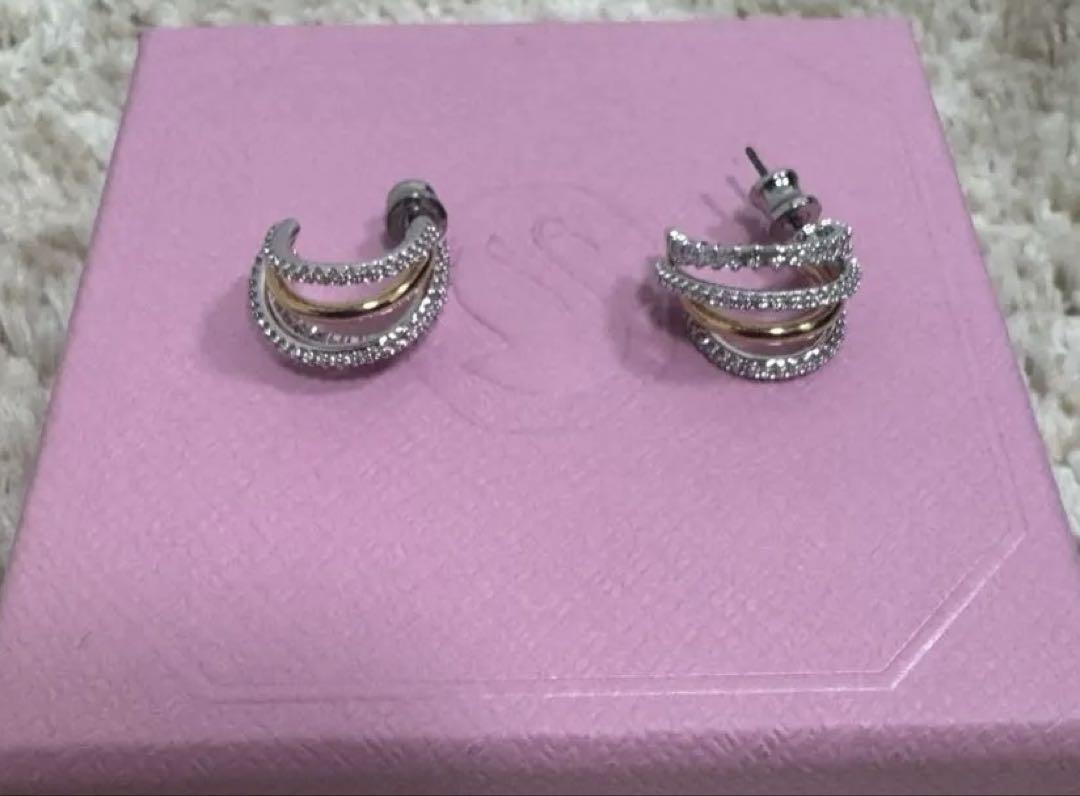 SWAROVSKI スワロフスキー　Hyperbola フープピアスYG