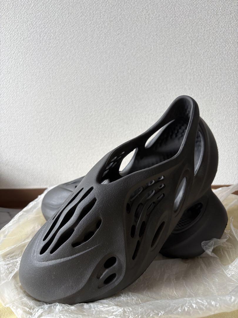 靴 yeezy foamrunner (Onyx) 27.5