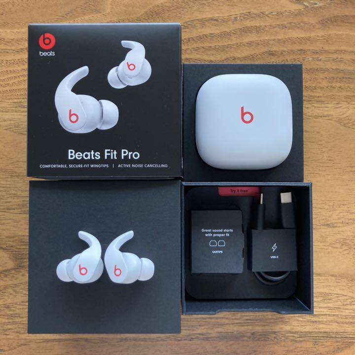 【fu-su様専用】Beats Fit Pro 白 AppleCare+付