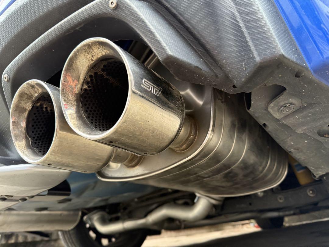 スバル wrx sti エキゾーストキット　マフラー　vab