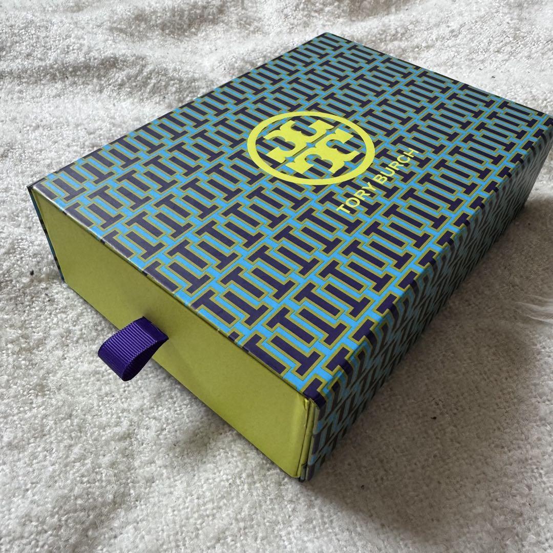 Tory Burch 二つ折り財布 ベージュ キルティング