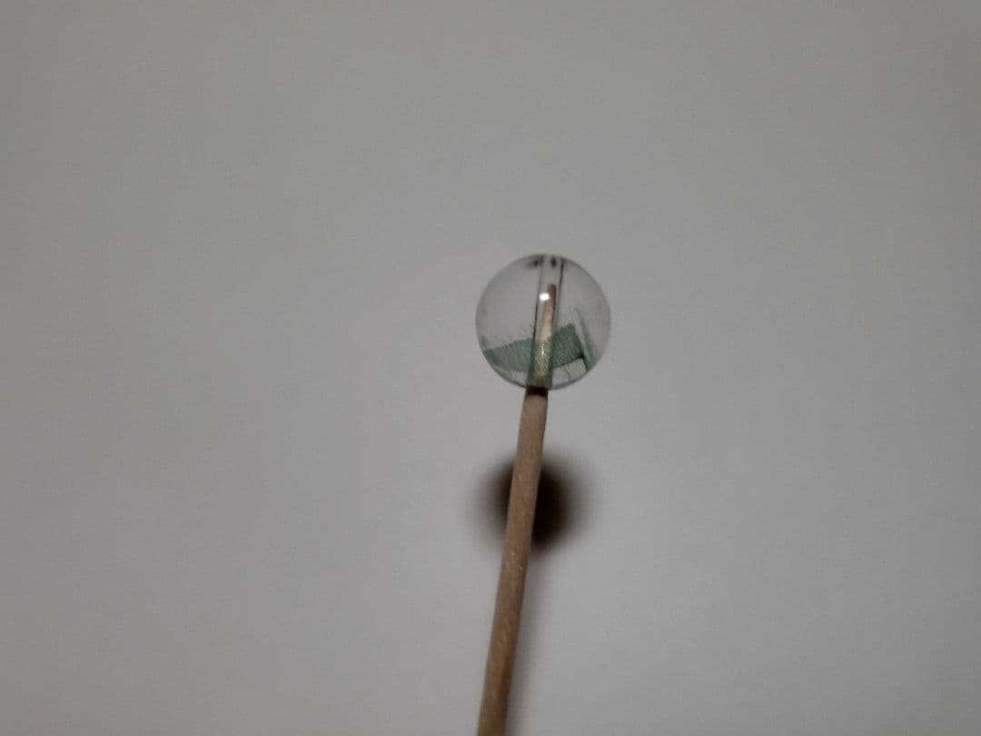 マダガスカル産 グリーンファントムクォーツ 約12.5mm2粒セット