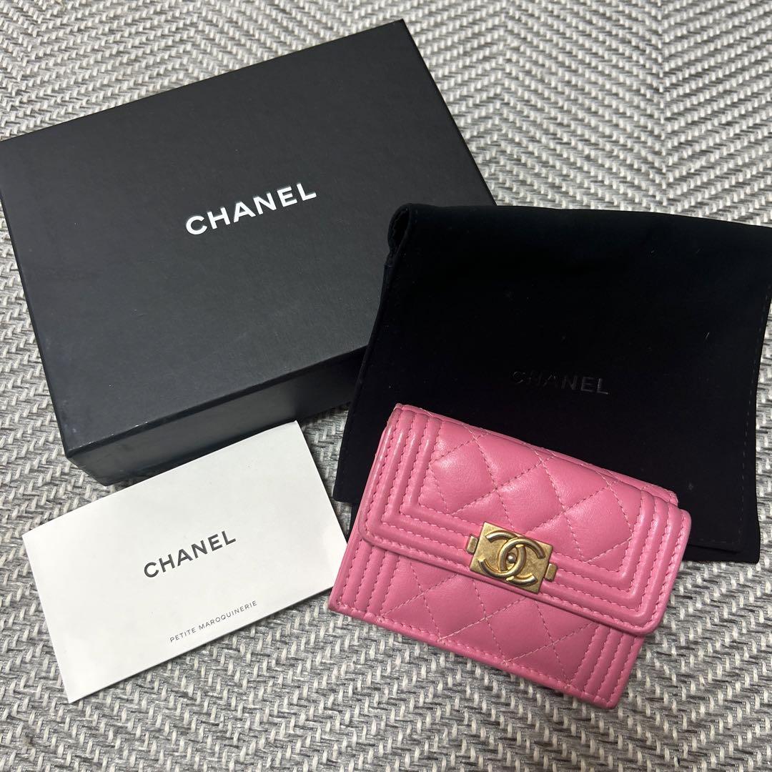 CHANEL ピンク 三つ折り財布