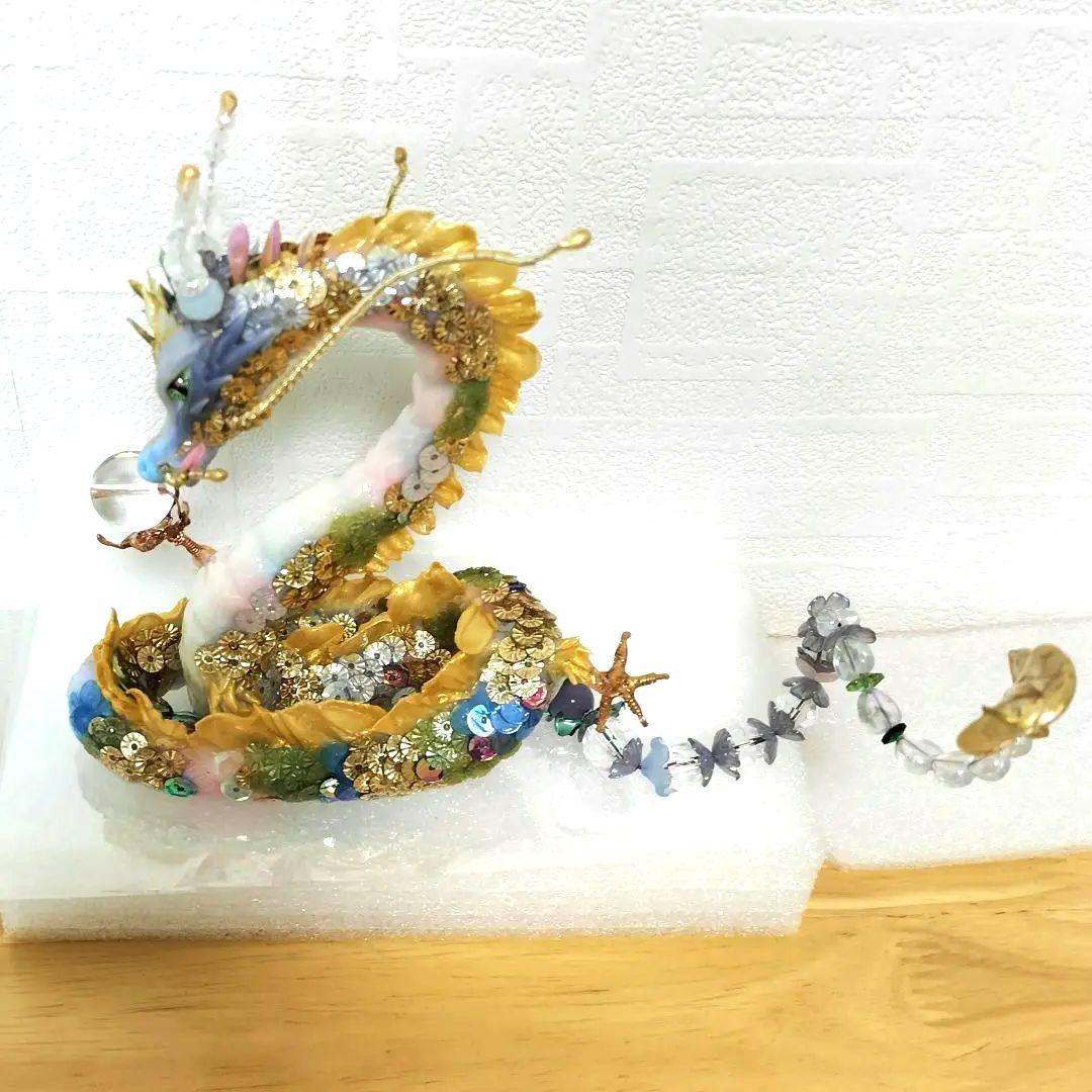 ハンドメイド 水晶と龍　アートオブジェ　龍の置物