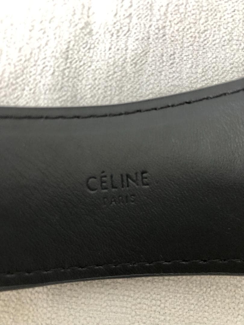 CELINE セリーヌ カチューシャ ブラック 高級感 CELINE セリーヌ カチューシャ ブラック 高級感