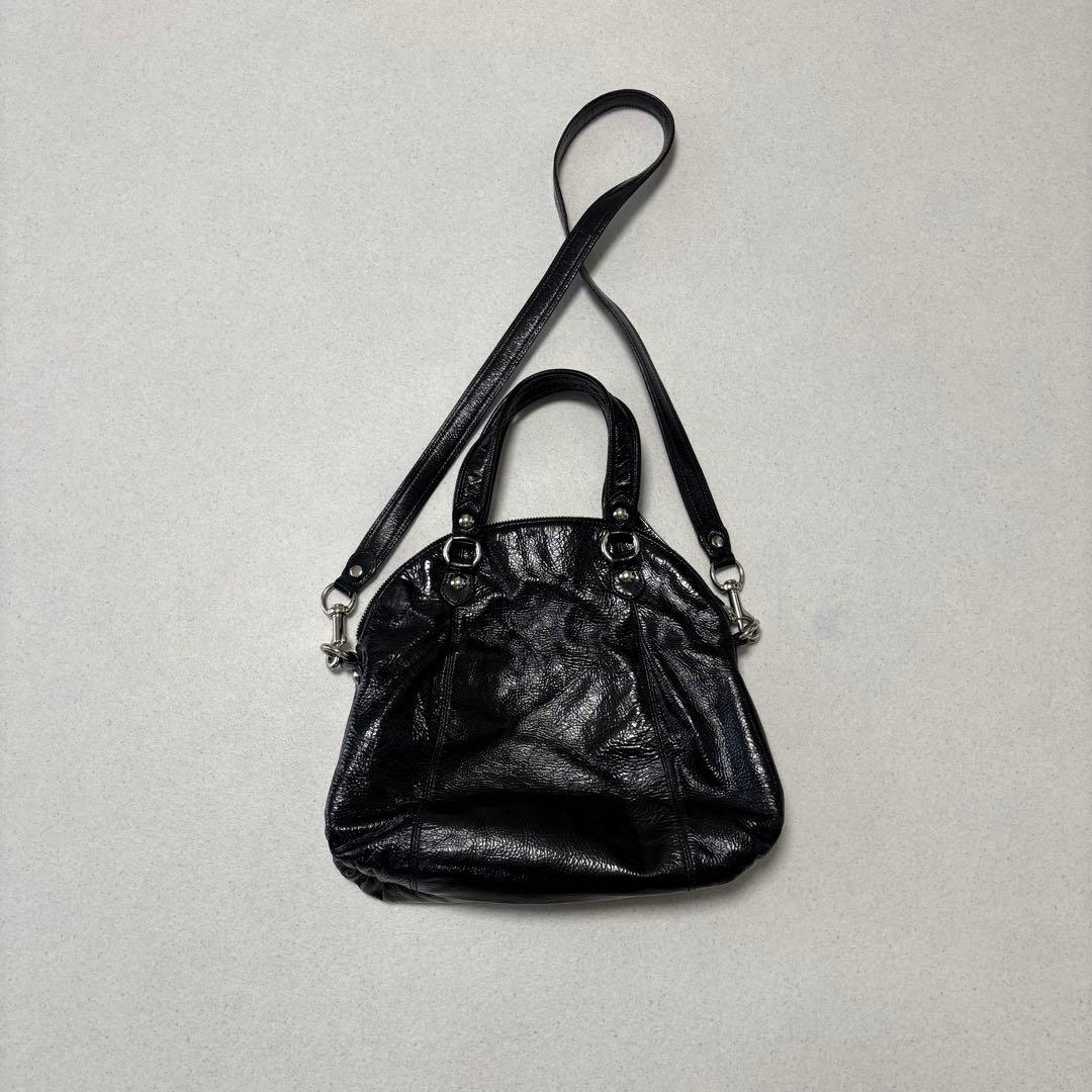coach black enamel shoulder bag Y2K