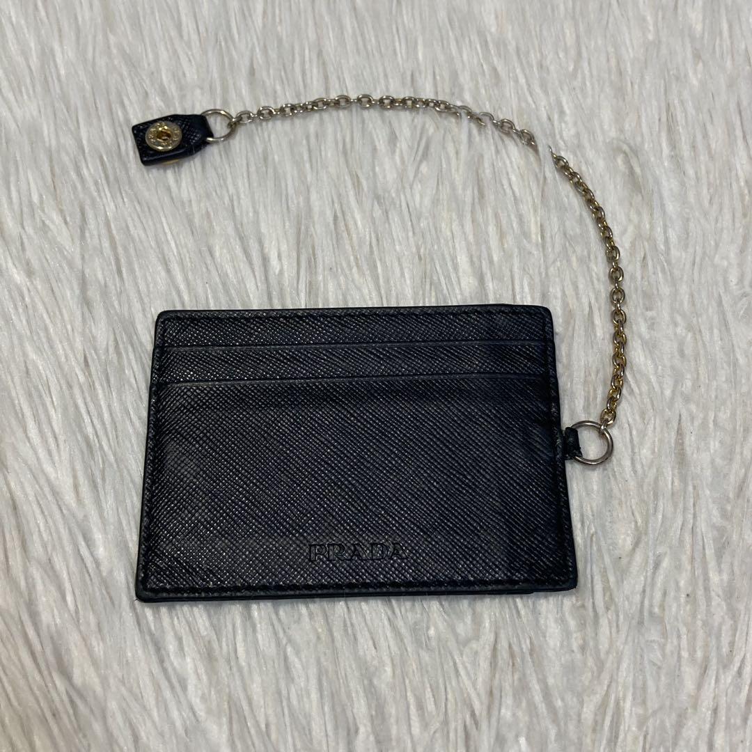 特別価格　送料無料　PRADA プラダ　長財布　黒　パスケース　チェーン