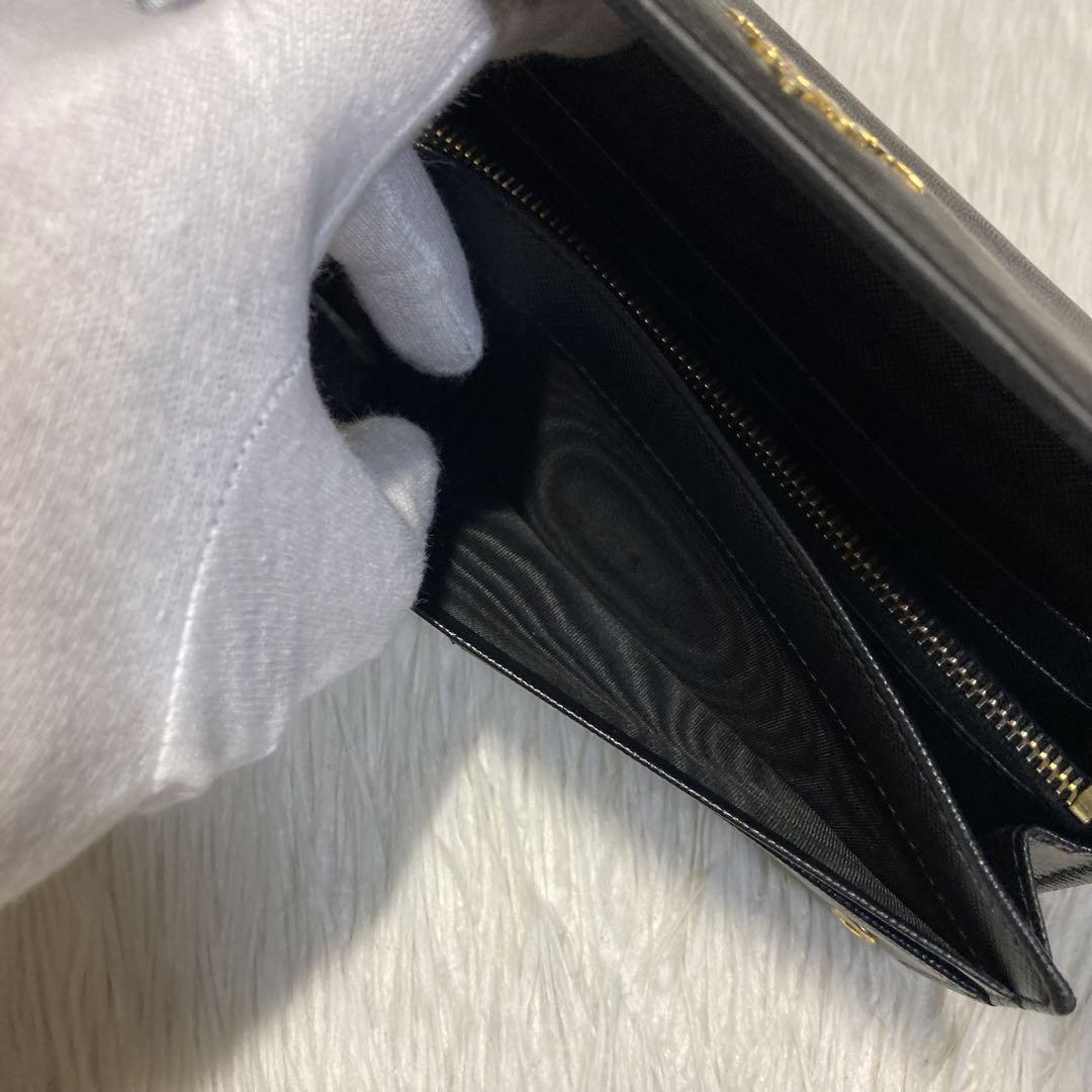 特別価格　送料無料　PRADA プラダ　長財布　黒　パスケース　チェーン