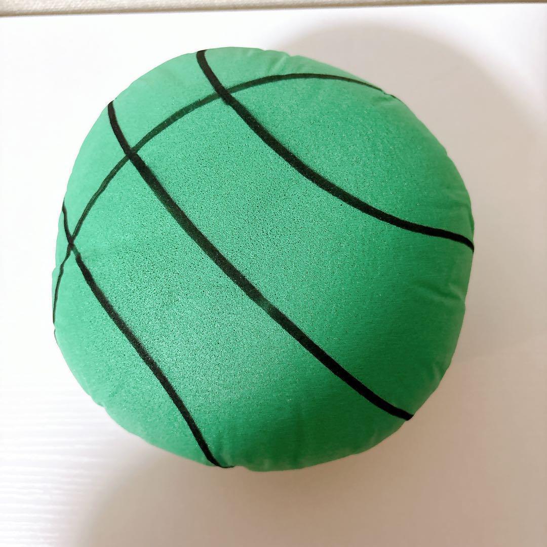 グリーンバスケットクッションボール
