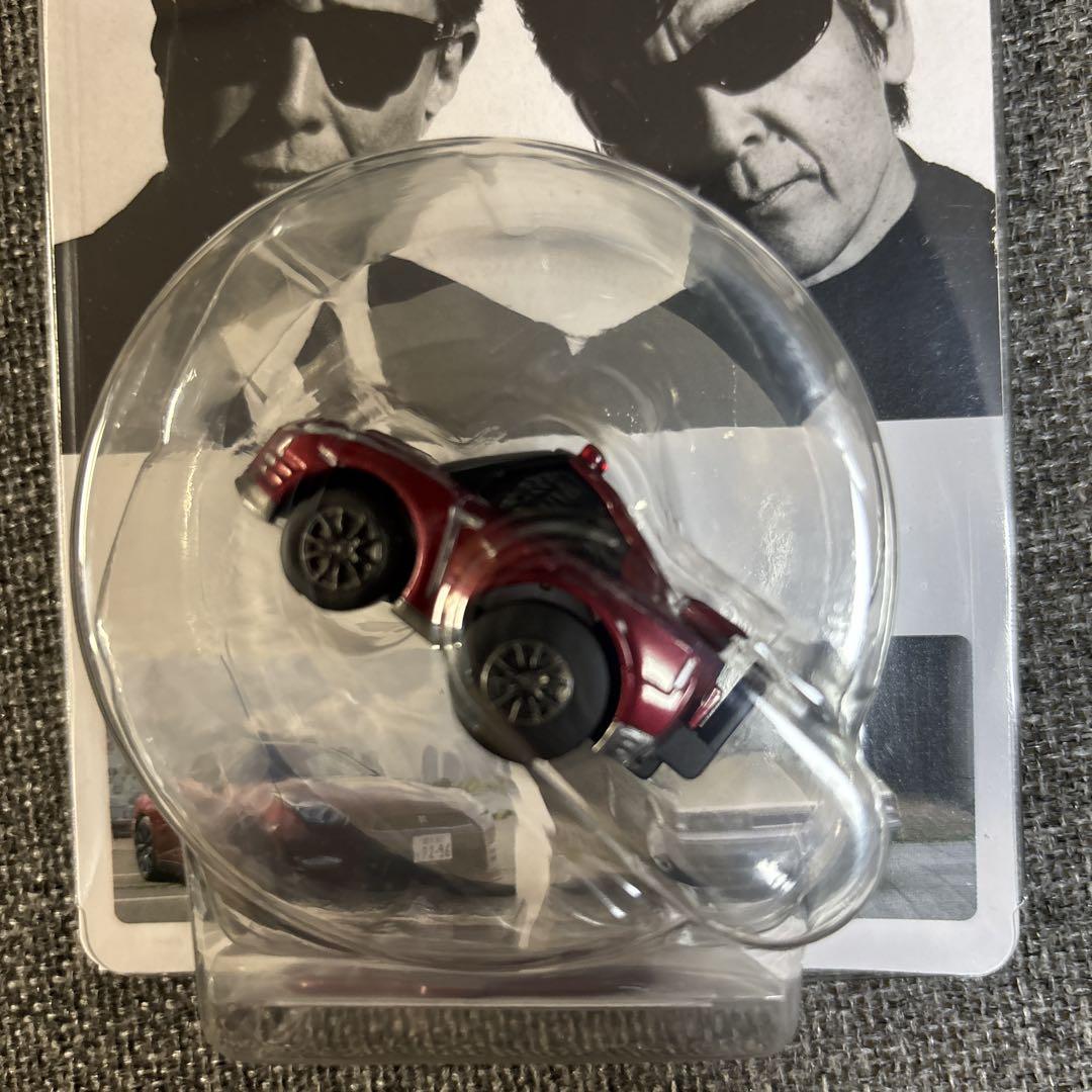 映画「あぶない刑事」に登場する日産車がミニカーとチョロQに