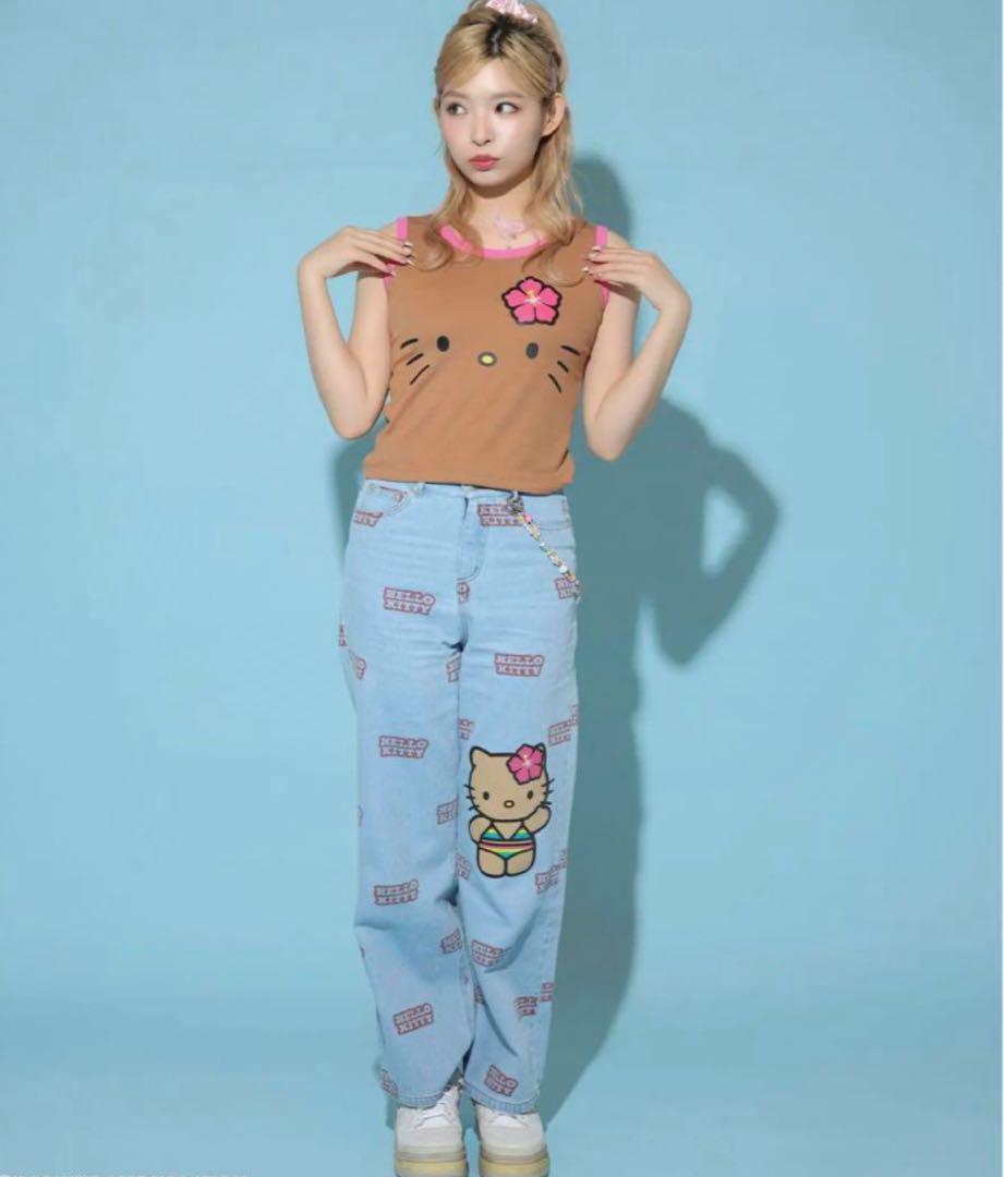 未使用 スピンズ デニムパンツ ジーンズ kitty ハローキティ SPINNS
