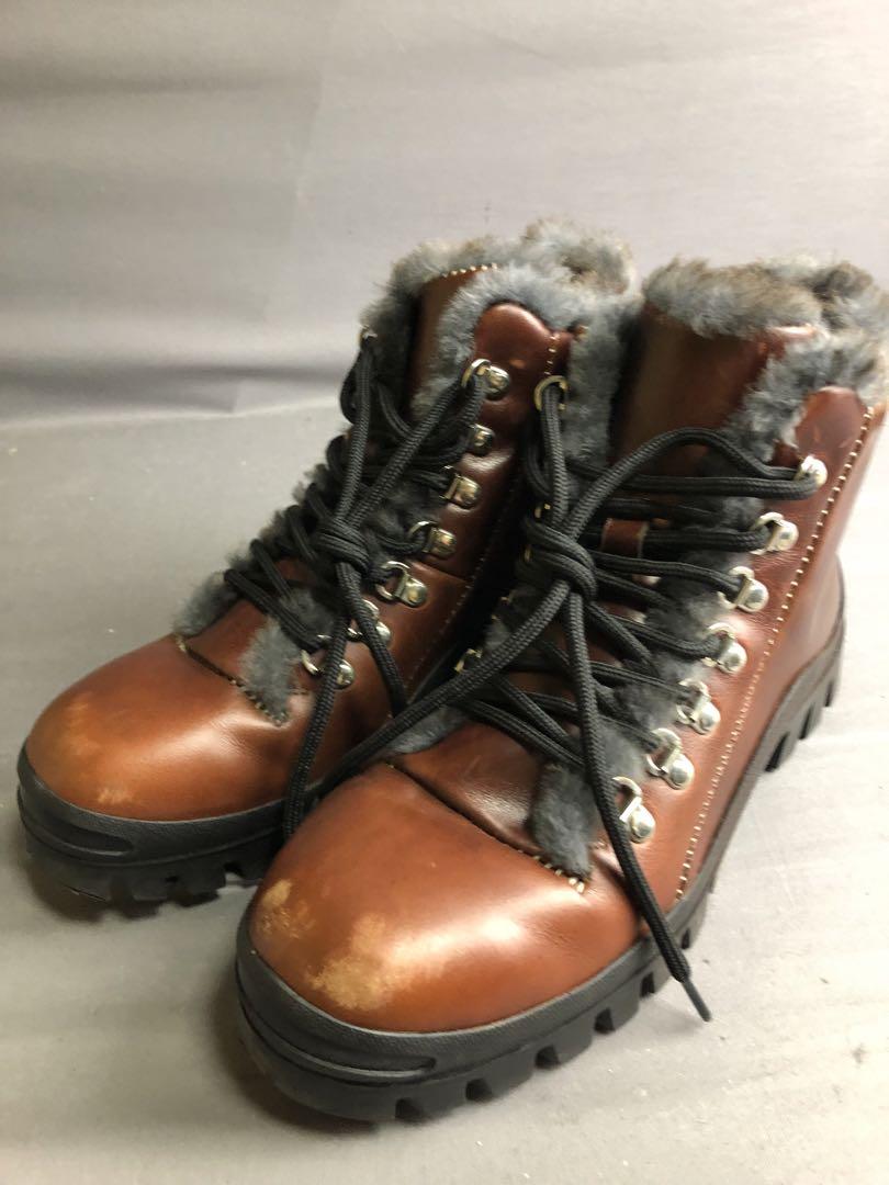 ● vibram 革　ブーツ