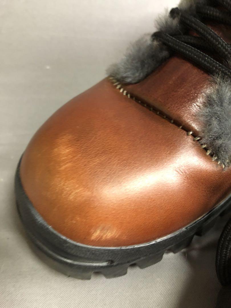 ● vibram 革　ブーツ