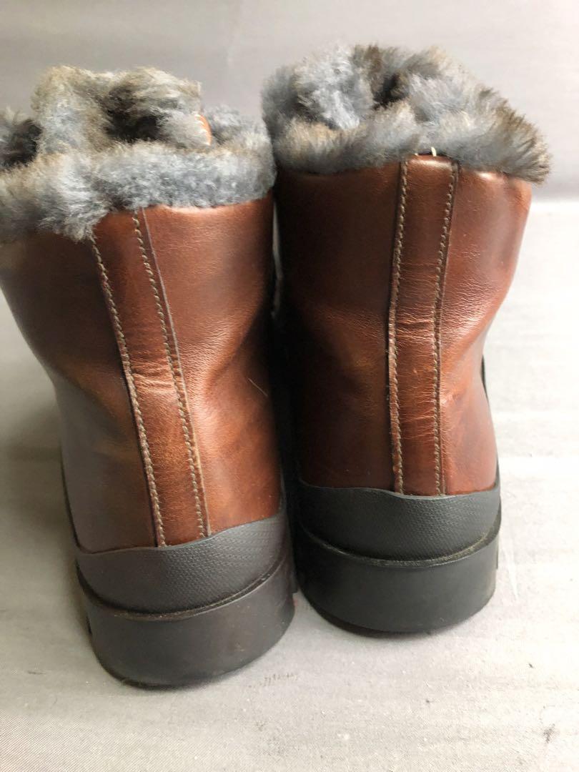 ● vibram 革　ブーツ