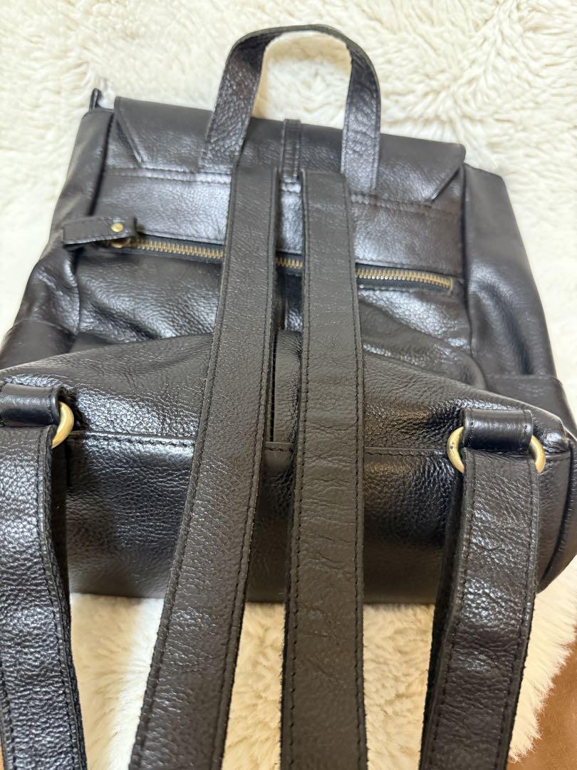 【美品】Sarai カウレザーリュック｜シンプル×上品な本革バックパック