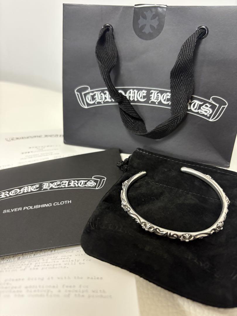 CHROME HEARTS シルバーバングル