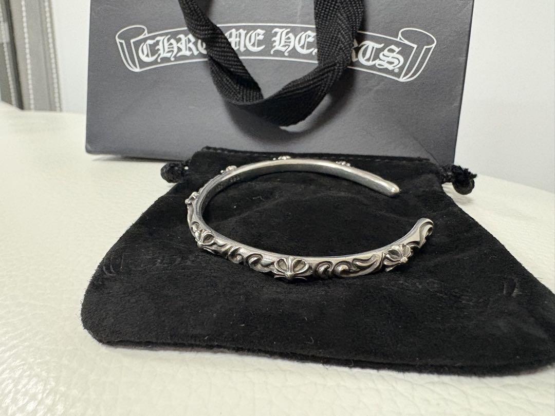 CHROME HEARTS シルバーバングル