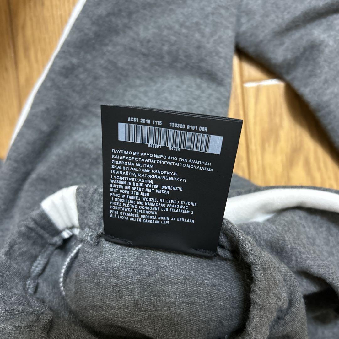 PRADA レギンス