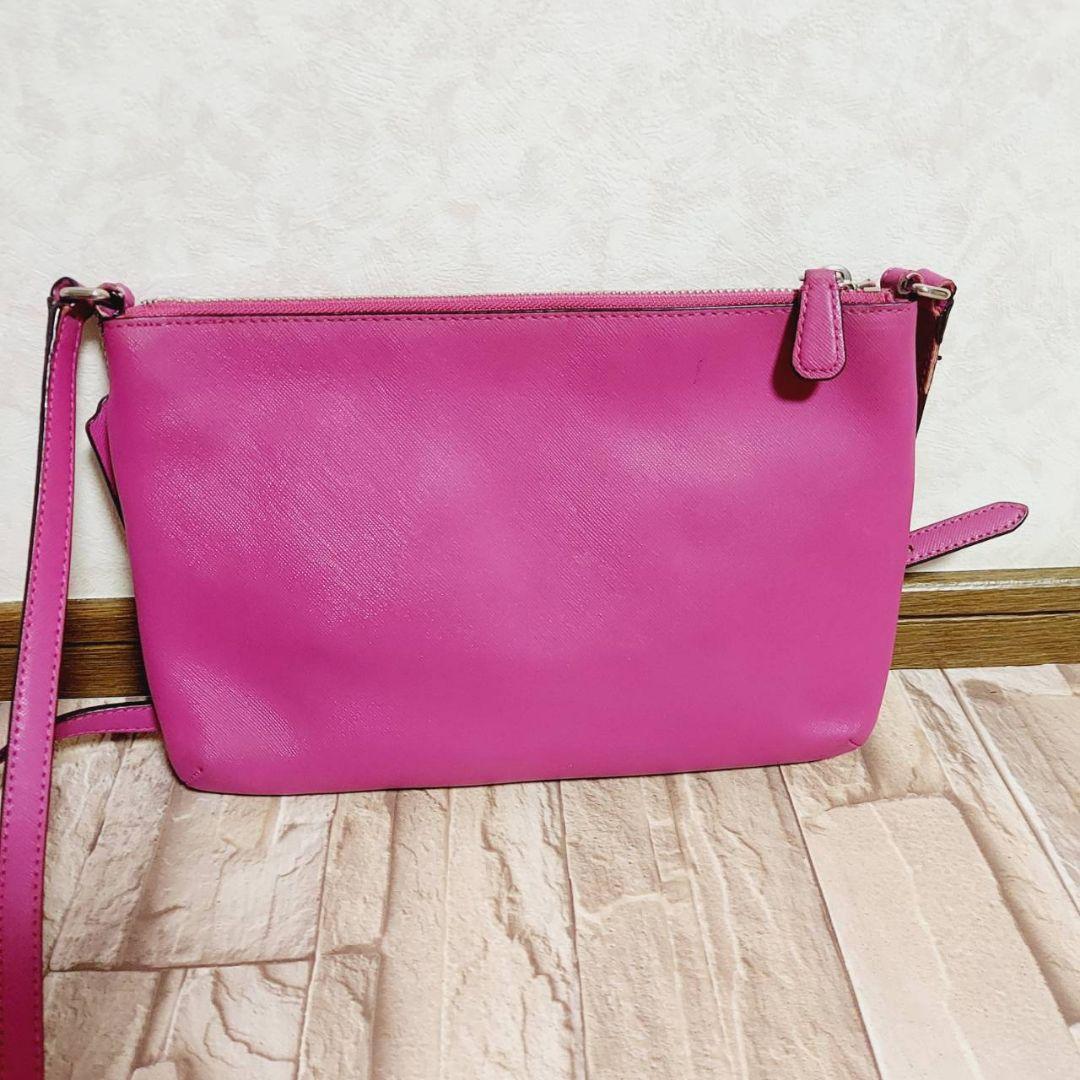 COACHコーチショルダーバッグピンクシグネチャーミニバック付き