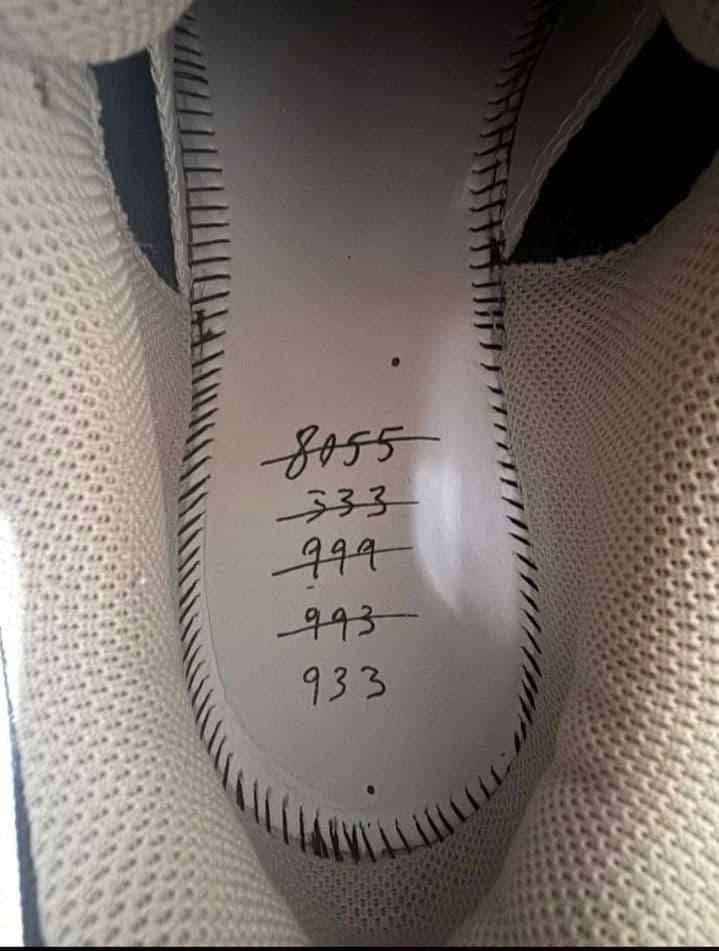 Andrew Reynolds × NewBalance 933