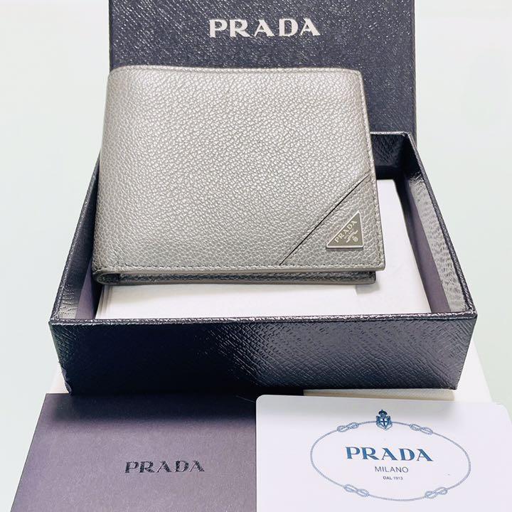 PRADA プラダ 折財布 ウォレット 財布 入手困難日本未入荷モデル PRADA プラダ 折財布 ウォレット 財布 入手困難日本未入荷モデル