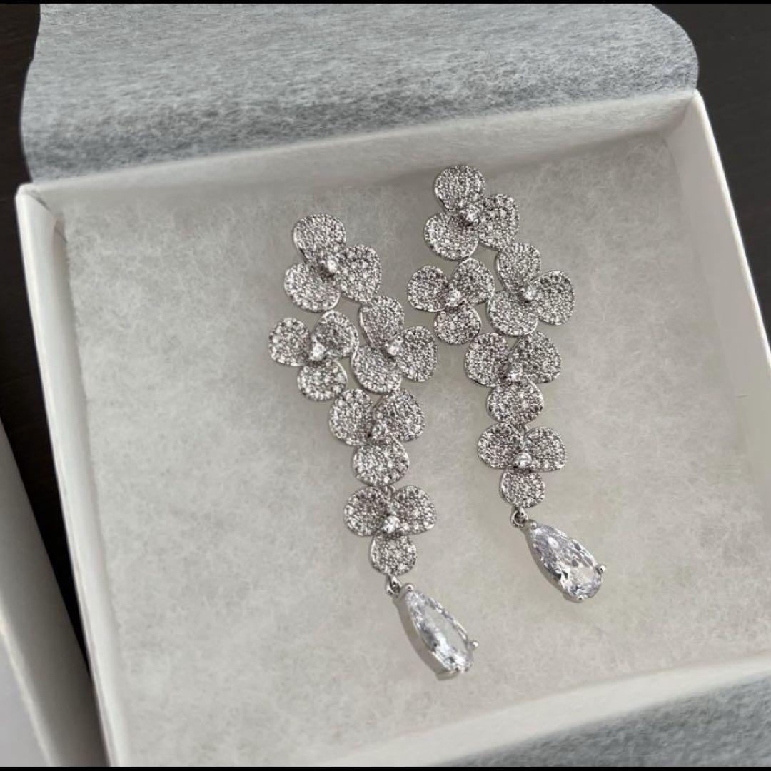 STELLA BRIDAL ウェディングピアス