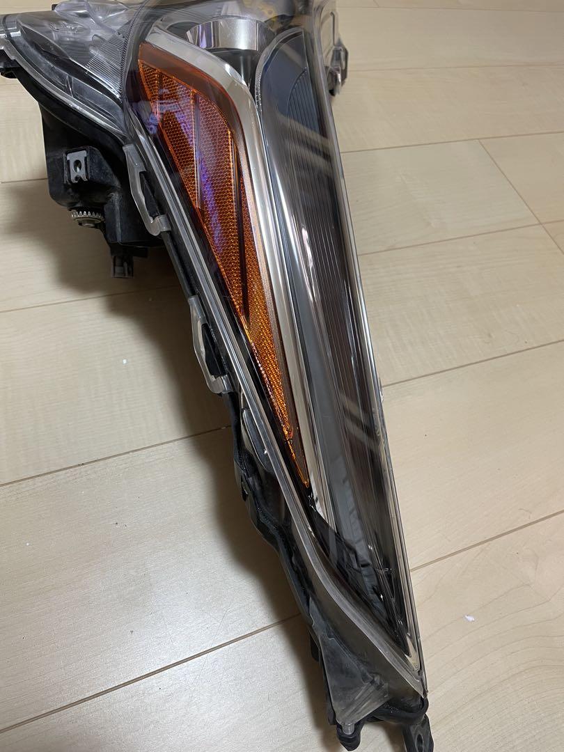 プリウス50系　ヘッドライト
