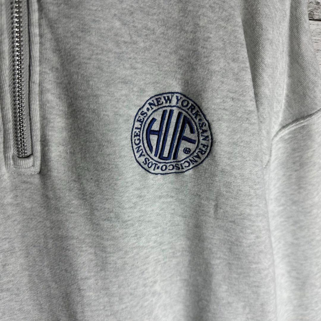 【人気モデル】HUF/ハーフジップ XLサイズ　ワンポイントロゴ