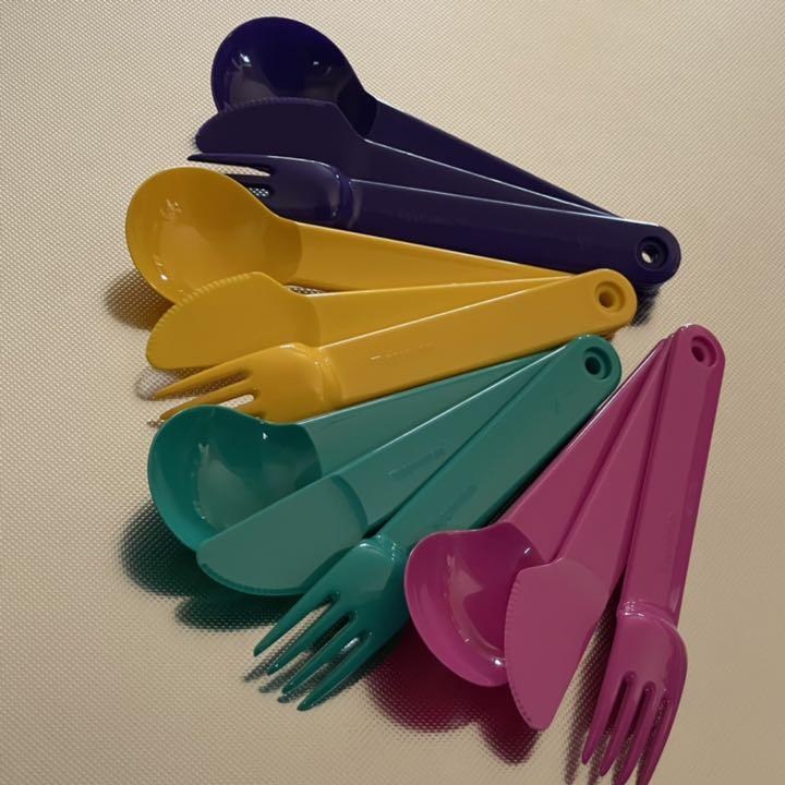 Tupperwareスプーン・フォーク・ナイフ３種類４色セット