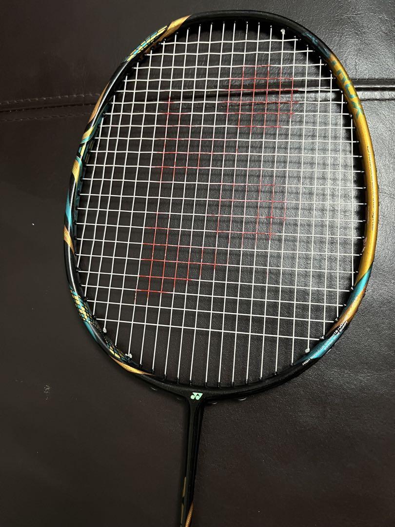 バドミントンラケット88d Pro