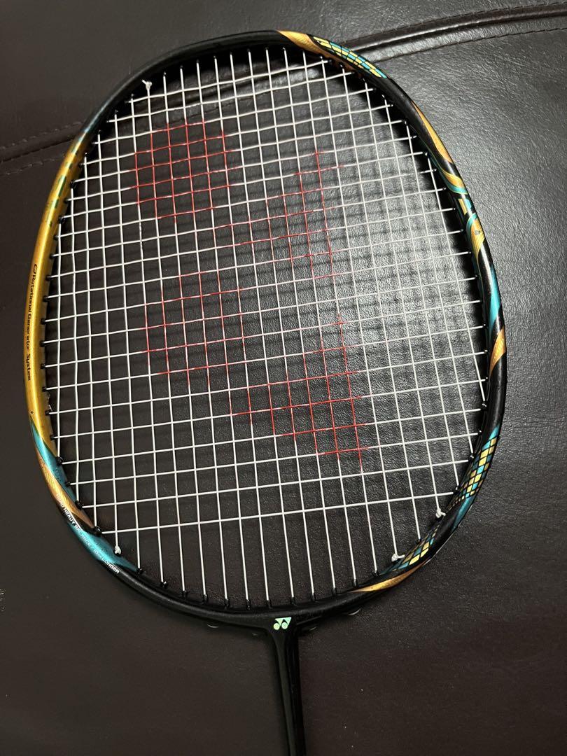 バドミントンラケット88d Pro