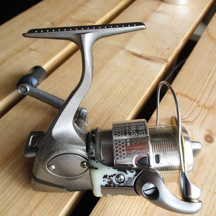 シマノ 00 ツインパワー スペアスプール付き 3000MGS