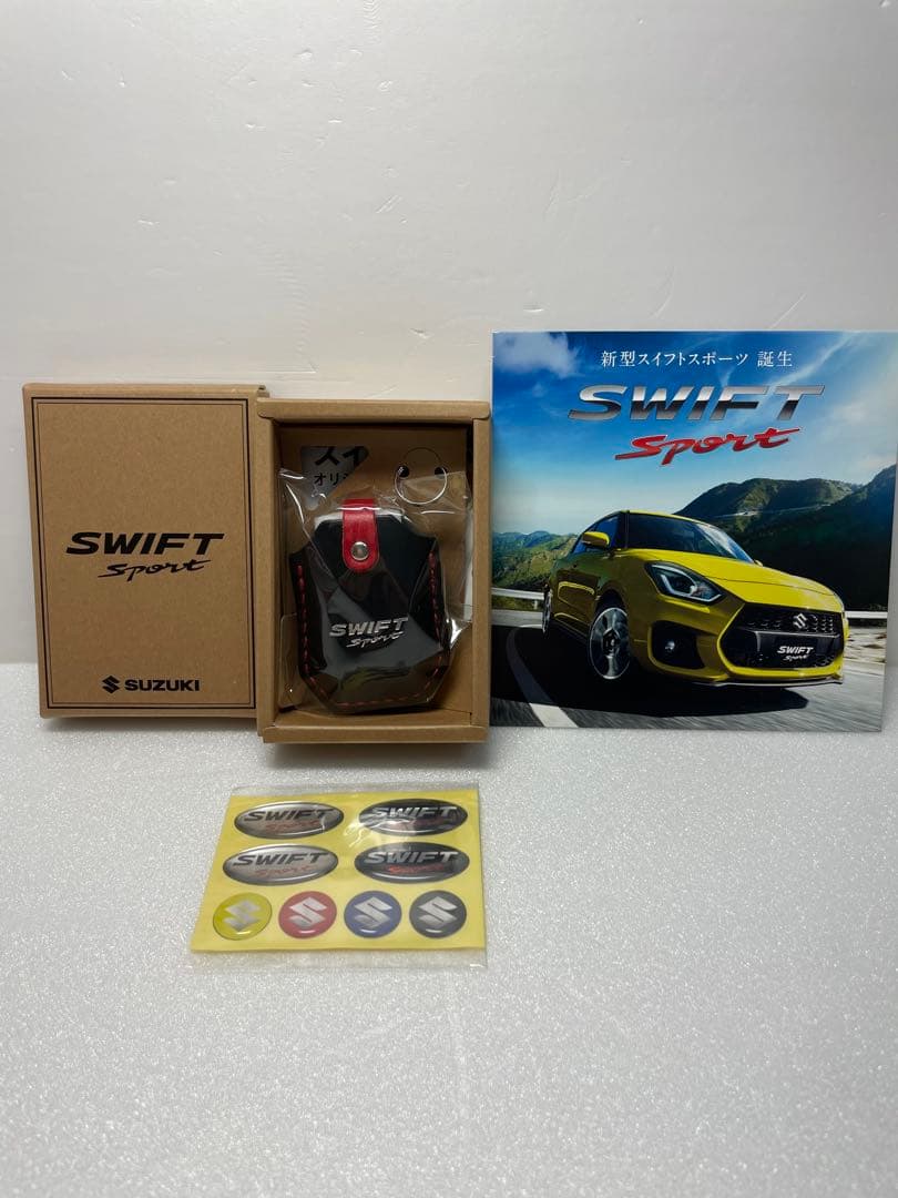 非売品　スイフトスポーツ　オリジナルキーケース＆ステッカー＆DVD ３点セット